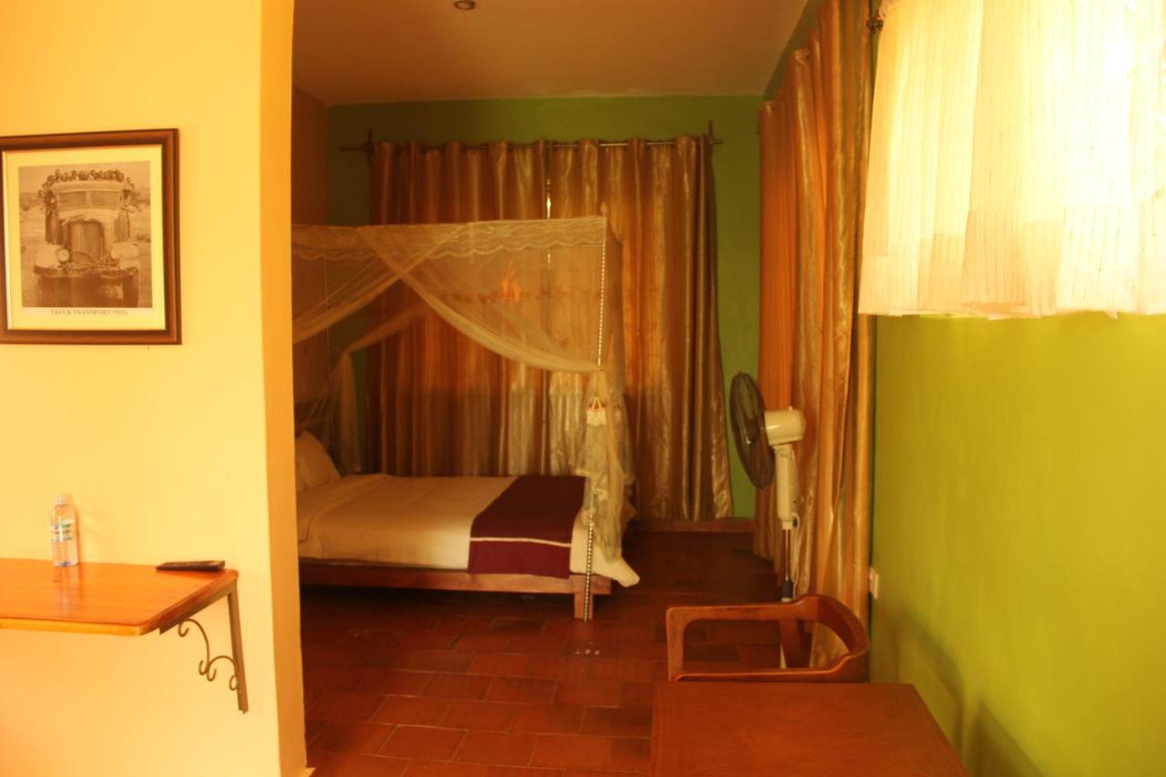 Saltek Forest Cottages Masindi ภายนอก รูปภาพ