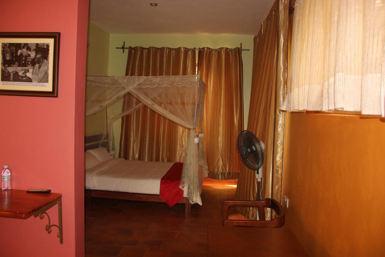 Saltek Forest Cottages Masindi ภายนอก รูปภาพ