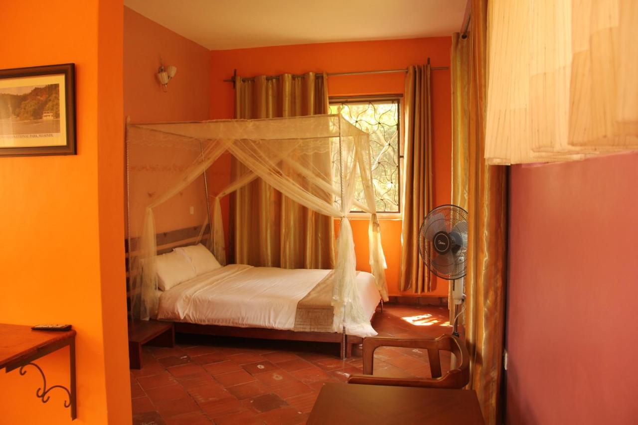Saltek Forest Cottages Masindi ภายนอก รูปภาพ